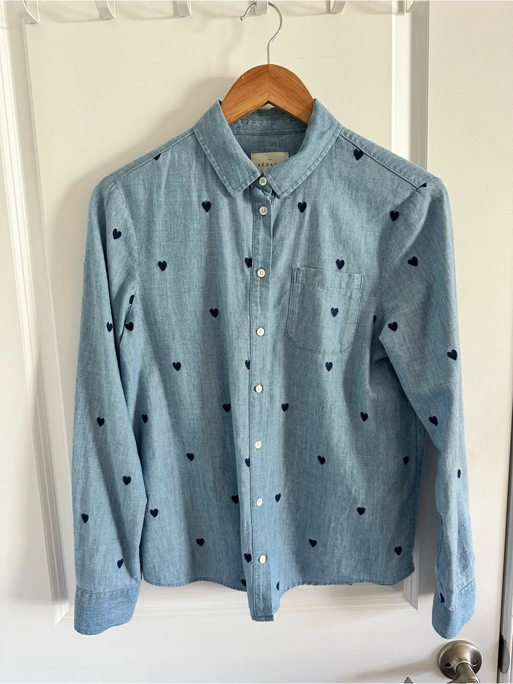 SEZANE Light Blue Chambray Button-Down Shirt with Navy Embroidered Heart Print - Picture 3 of 10